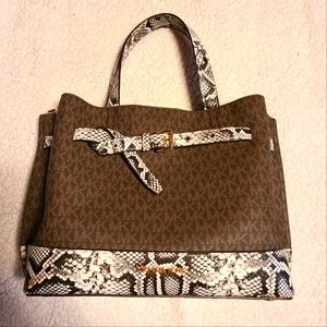 Michael Kors purse